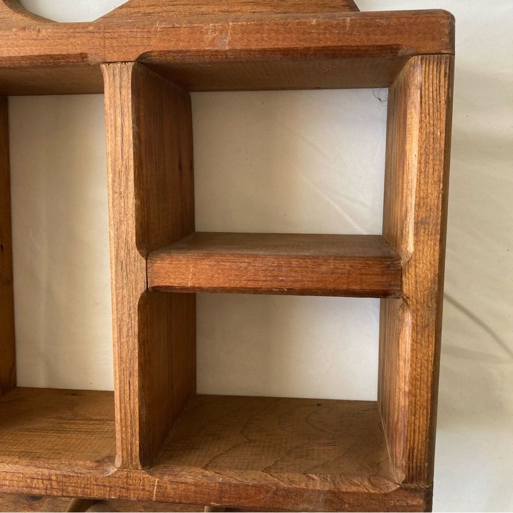 Vintage Wood Heart Cut Out Trinket Shelf w Pegs Country Farmhouse Cottage Decor - Picture 5 of 7